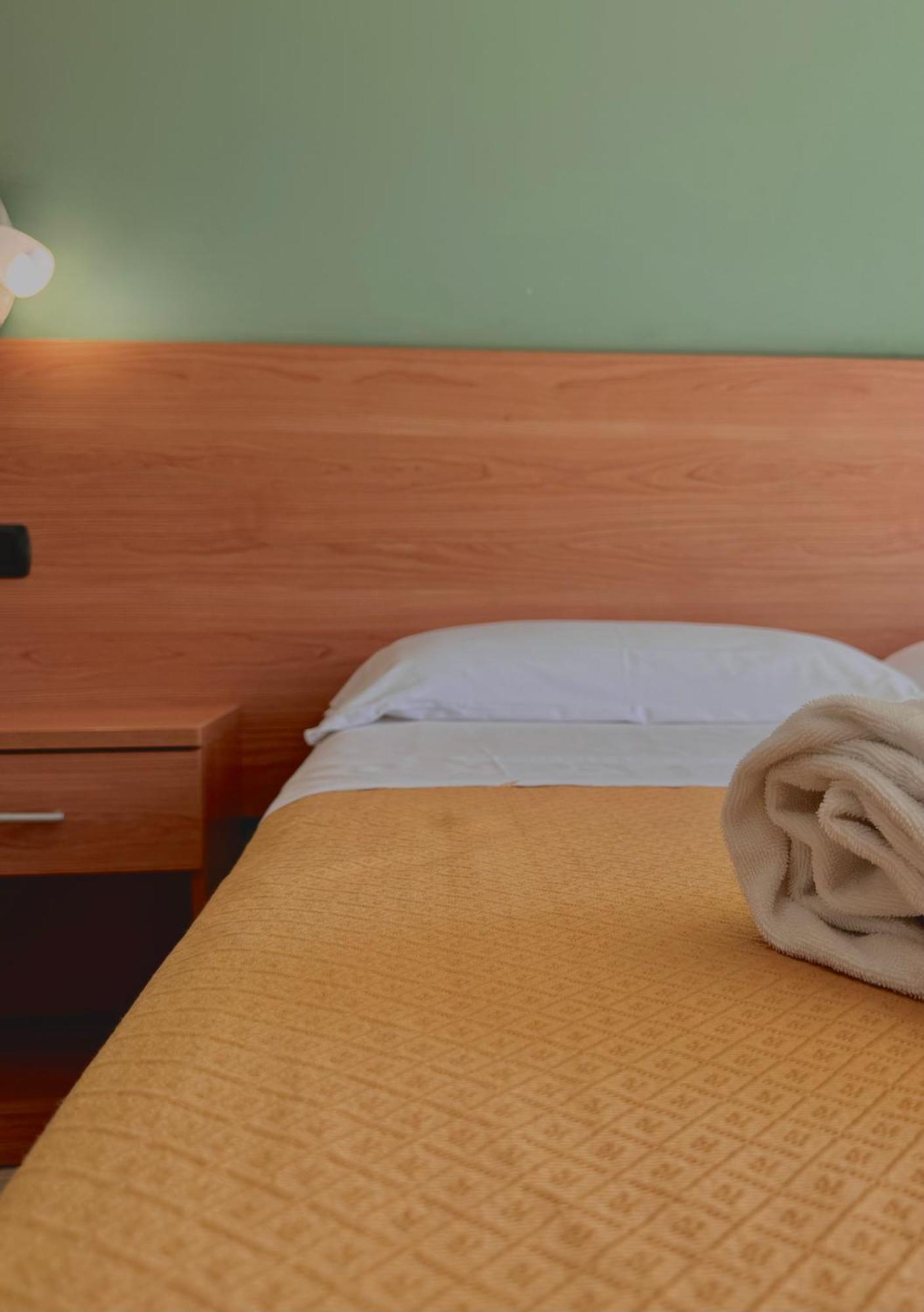 Medimare Residence Club Patti Zewnętrze zdjęcie